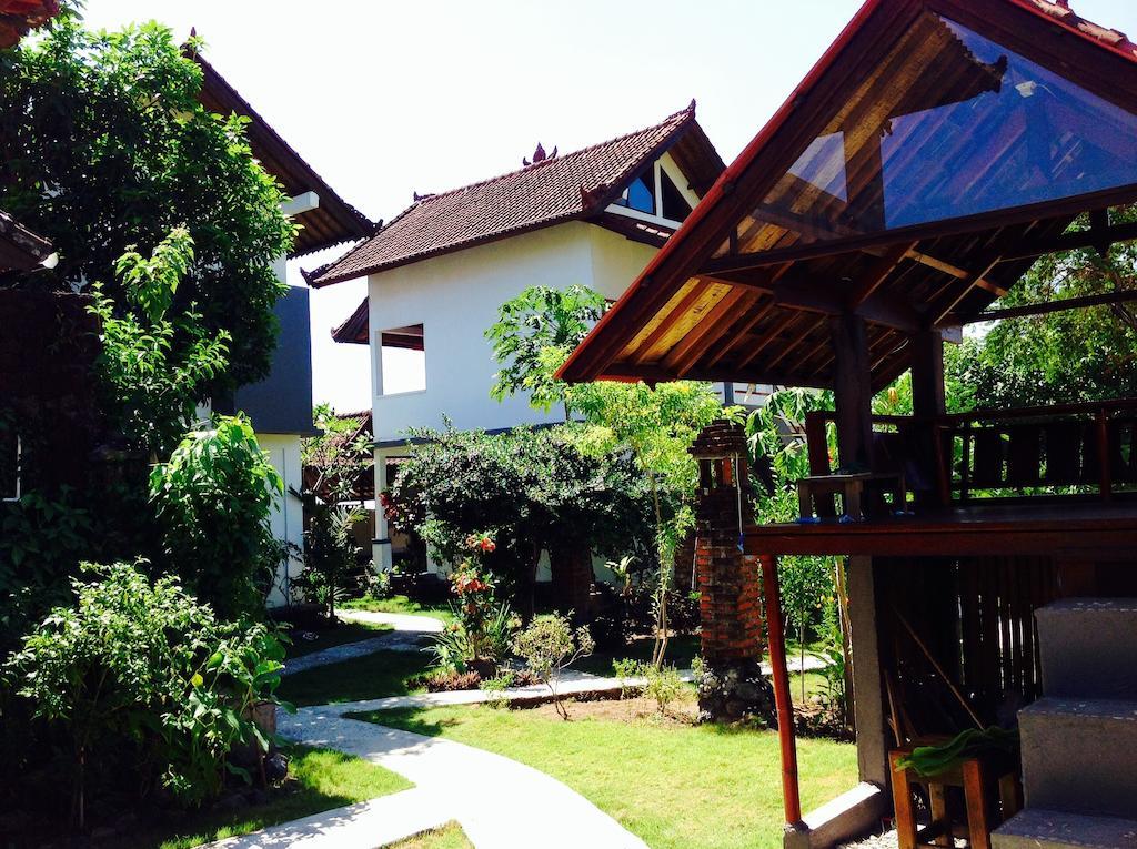 Lily Amed Beach Bungalows Hotel Exterior photo